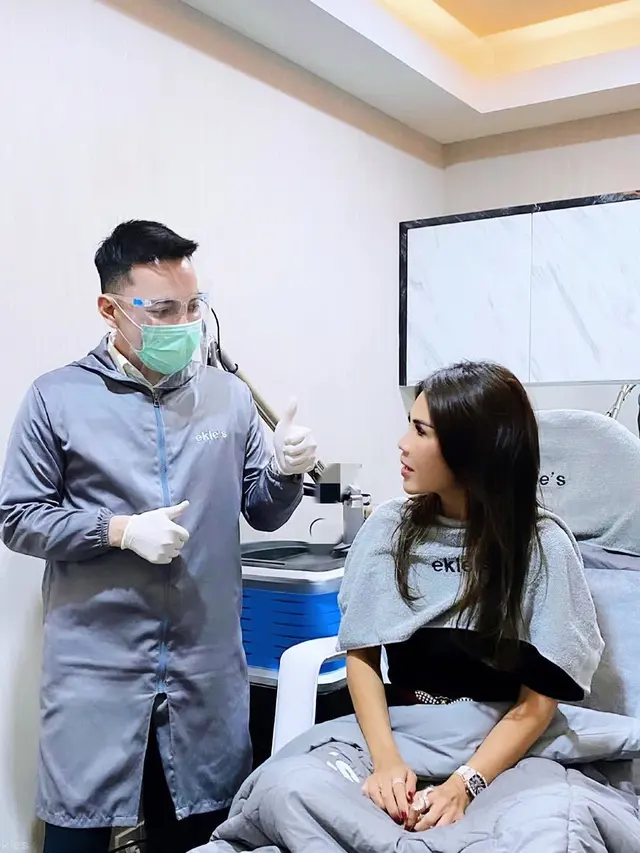 Cerita dr. Ekles Membangun Klinik Kecantikan Langgan Para Artis Seperti Ussy Sulistiawaty