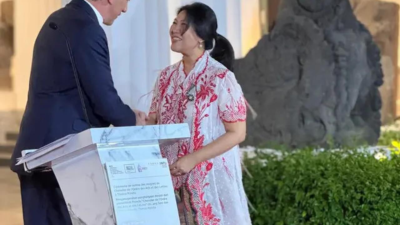 Thresia Mareta, Penulis 'Ode to Indonesian Culture' Dapat Penghargaan dari Pemerintah Prancis karena Hal Ini