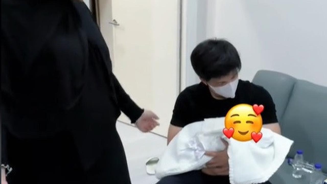 Kondisi Aurel Hermansyah Pasca Melahirkan Azura Anak Keduanya dengan Atta Halilintar, Sudah Bisa Jalan & Muncul di TV