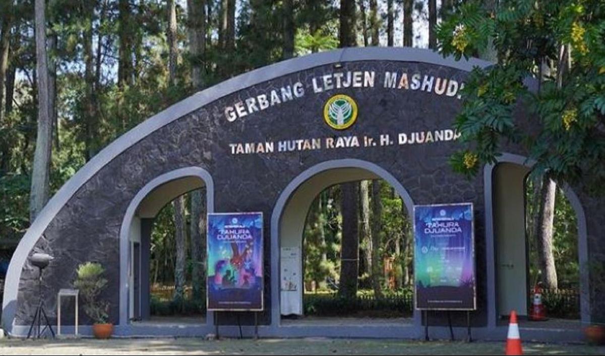 <b>Taman Hutan Raya Juanda</b><br>