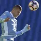 Pelatih Manchester United, Jose Mourinho berniat membuat record dengan mengikat kontrak senilai 95 juta pound sterling untuk mendatangkan pemain Lazio asal Serbia, Sergej Milinkovic-Savic pada bursa transfer januari 2018. (AFP/Andreas Solaro)