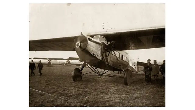 Pesawat Fokker VII