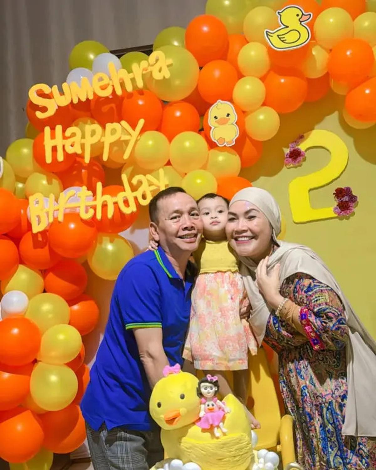 6 Potret Ultah ke-2 Sumehra Keponakan Ayu Ting Ting, Ungkap Rindu Sang Adik