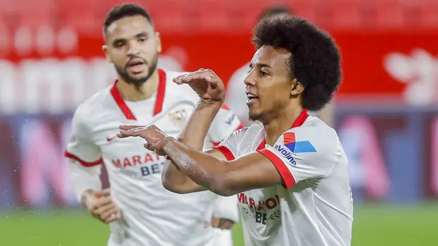 FOTO: Dibobol Sang Mantan, Barcelona Tumbang di Markas Sevilla