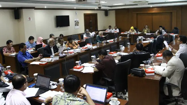 Rapat Pleno DPD RI