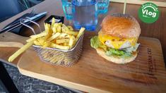 Jurnalis Bola.com, Reza Khomaini berkesempatan mengunjungi restoran milik bintang Real Madrid, Cristiano Ronaldo di Funchal, Kep. Madeira.