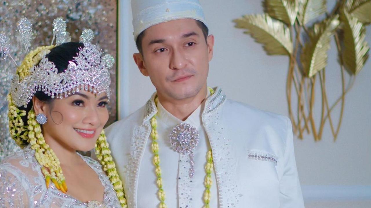 Tak sedikit dari para netizen yang&nbsp; salfok dengan Titi Kamal.&nbsp;