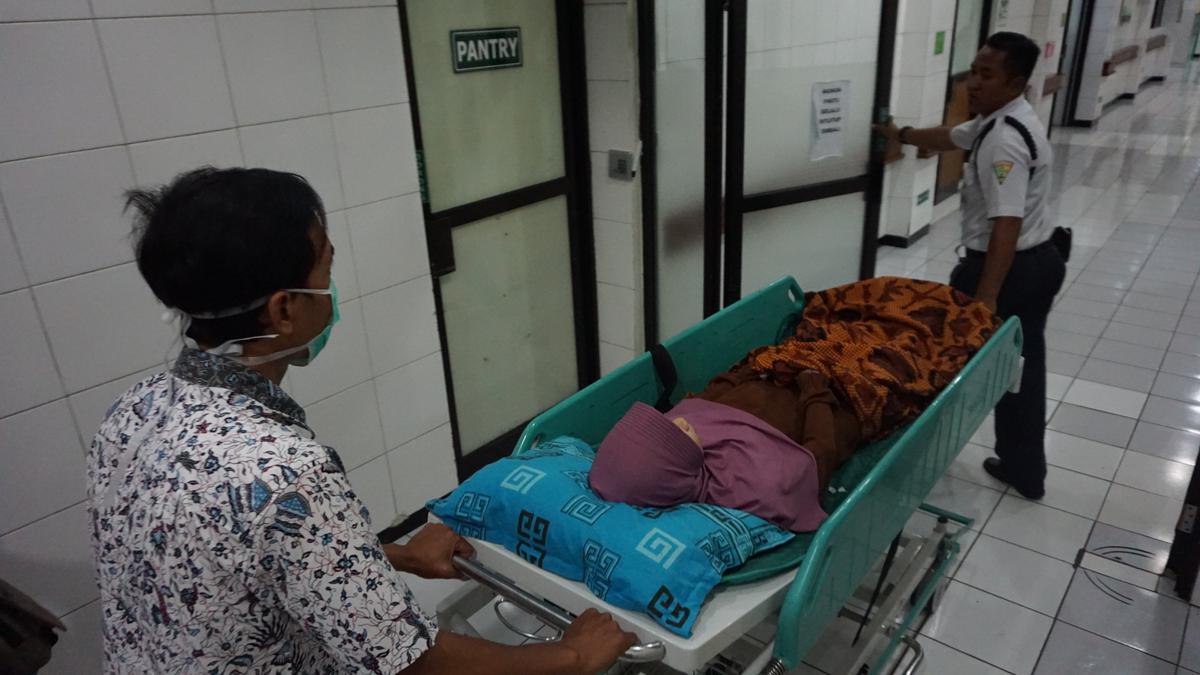 Babak Baru Perjuangan Sulami Manusia Kayu Asal Sragen