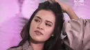 Raisa saat hadir dalam peluncuran Magnum Hazelnut Luxe di Studio 6 Emtek, Jakarta, Rabu (2/5). Pesona Raisa dengan wajah cantik, postur tinggi dan suara merdu membuat para pria menjadikan Raisa sebagai tipe perempuan idaman. (Liputan6.com/Faizal Fanani)