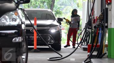 20160315-Hore, Harga BBM Pertamina Turun Rp 200 Per Liter-Jakarta