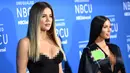 Khloe Kardashian dan Kim Kardashian saat menghadiri acara NBCUniversal Network 2017 Upfront di Radio City Music Hall, New York, 15 Mei 2017. (AFP Photo/ ANGELA WEISS)