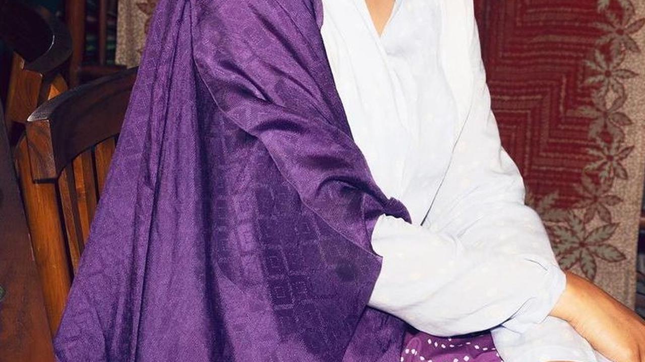 Sedangkan Shareefa merupakan putri kedua dari empat bersaudara dari pasangan Sumartono dan Siti Nurhayati.<br>