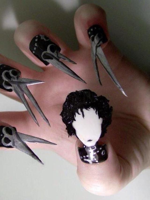 6 Potret Jari Kuku yang Dihias Absurd Ini Bikin Tepuk Jidat