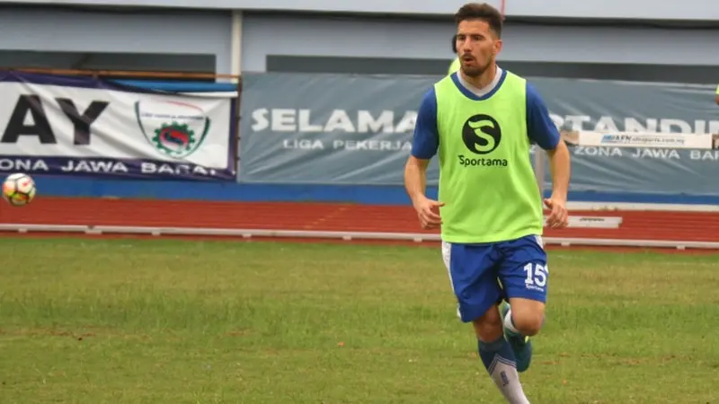 Striker asing teranyar Persib Bandung, Jonathan Bauman (Foto: Kukuh Saokani)