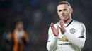 Wayne Rooney - Manchester United harus berjuang dari babak kualifikasi untuk berlaga di Liga Champions musim 2015/2016. Rooney berhasil menjadi pahlawan MU dan memastikan tampil di Liga Champions berkat hattrick yang ia ciptakan saat mengandaskan Club Brugge. (Foto: AFP/Oli Scarff)