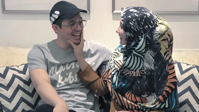 [Bintang] Zaskia Sungkar dan Irwansyah