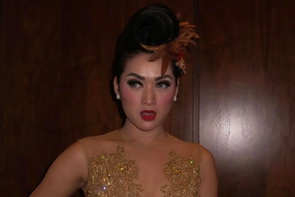 Hiara Cleopatra merasa ribet menjadi Syahrini KW