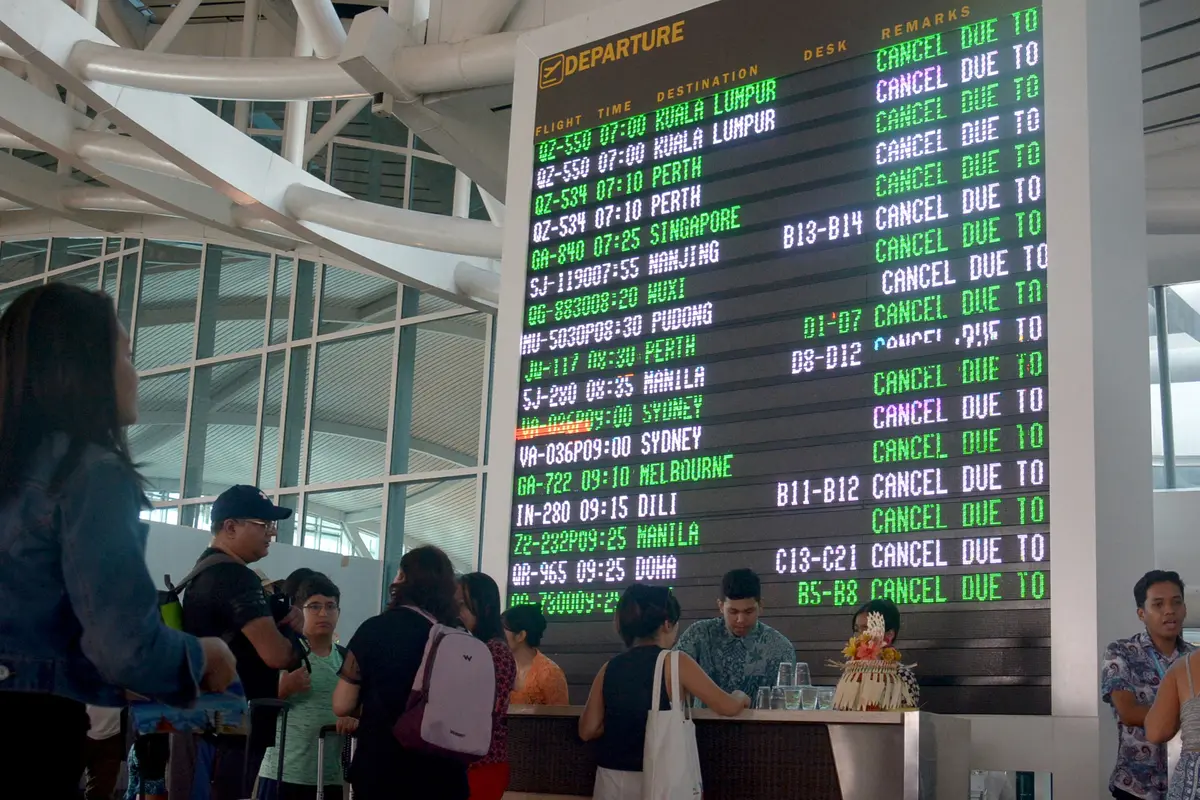 Bandara Ngurah Rai Ditutup