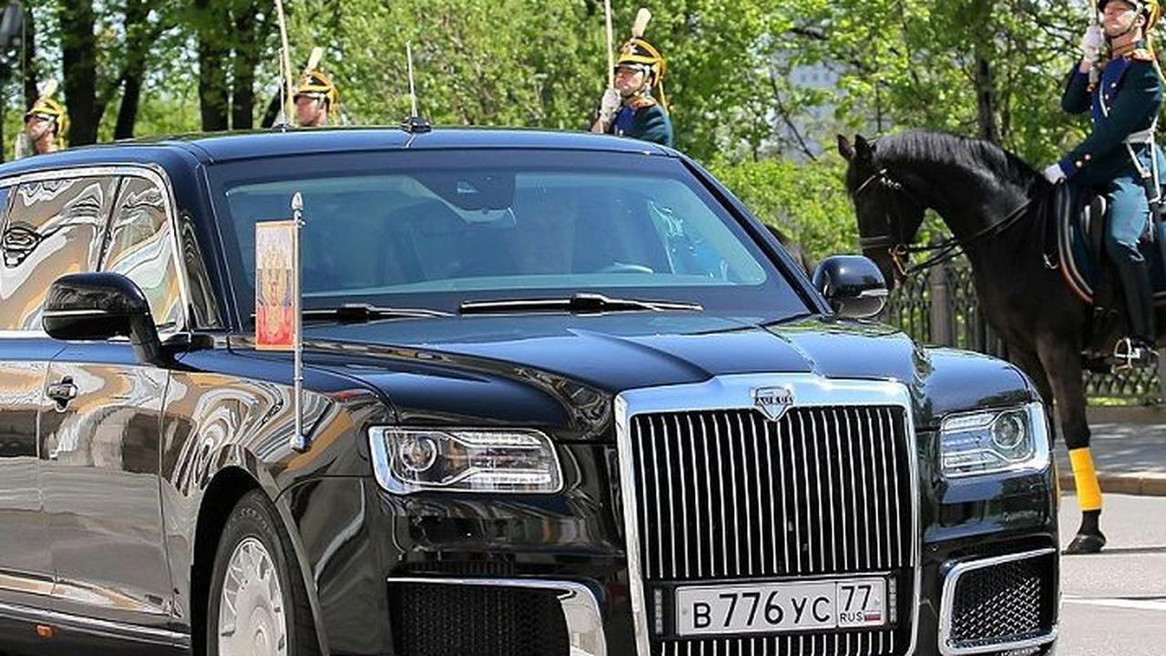 2. Mobil Presiden Rusia Vladimir Putin