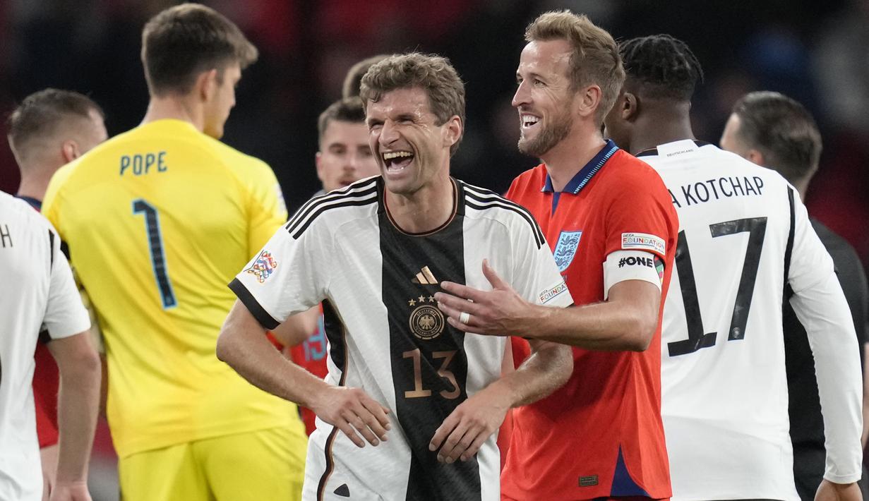 Kurang dari dua bulan lagi ajang Piala Dunia 2022 Qatar akan dimulai. Para pemain dari 32 negara yang akan berlaga pun telah bersiap menampilkan aksi terbaik dalam pesta sepak bola sejagad empat tahunan tersebut. Tak terkecuali 6 pemain berikut sebagai pencetak gol terbanyak di putaran final Piala Dunia yang tentunya berpeluang menambah pundi-pundi golnya. (AP/Kirsty Wigglesworth)