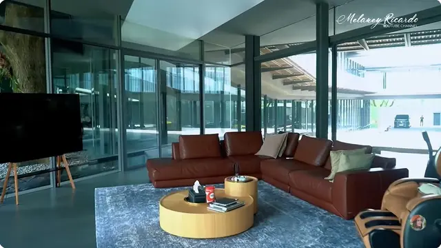 10 Potret Rumah Fitri Salhuteru yang Mewah, Desain Minimalis Bernuansa Alam