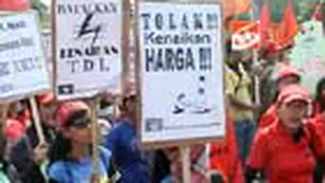 Buruh Tolak Kebijakan Konversi Minyak Tanah