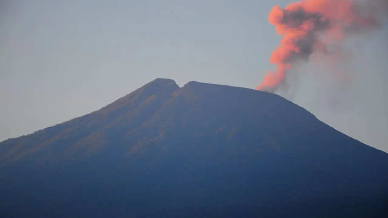 aktivitas gunung slamet - Lip6 Pagi