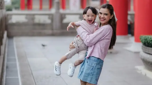 Momen Liburan Audi Marissa Ajak Anak ke Taiwan