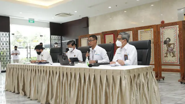 Konferensi pers penyesuaian tarif lisrik naik untuk pelanggan 3.500 VA ke atas.
