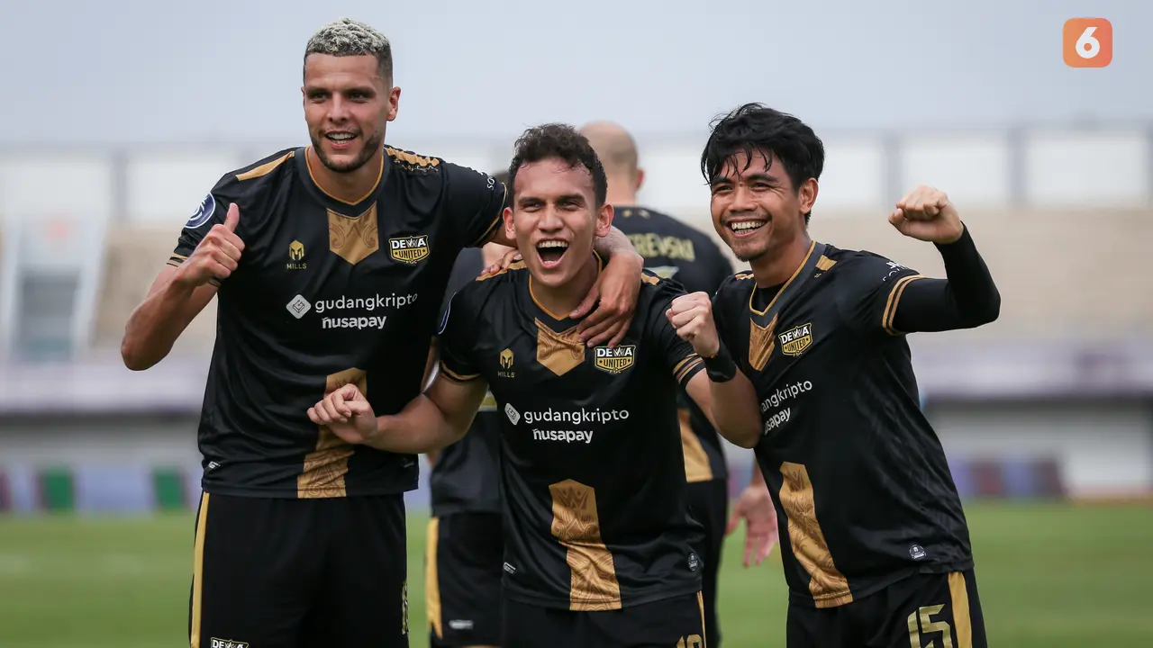 Dewa United Vs Madura United