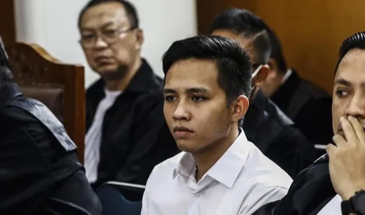 Bebasnya Bharada E dalam program cuti bersyarat sebagaimana Permenkumham No. 7 Tahun 2022 pasal 114 adalah sebesar 6 bulan.