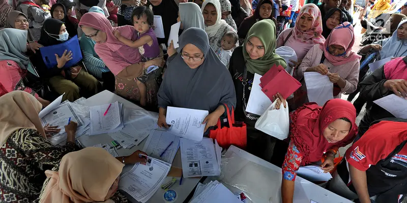 Antusiasme Emak-Emak Depok Bikin Kartu Identitas Anak