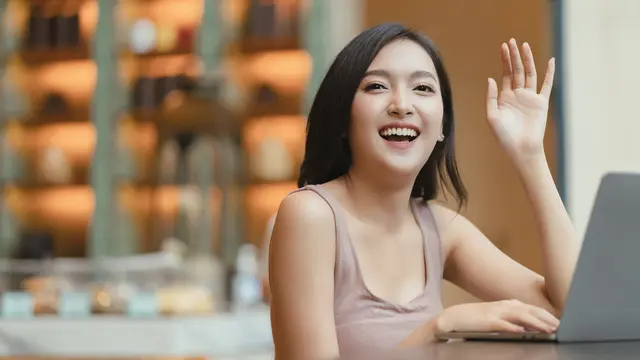 wanita juli menarik disukai orang