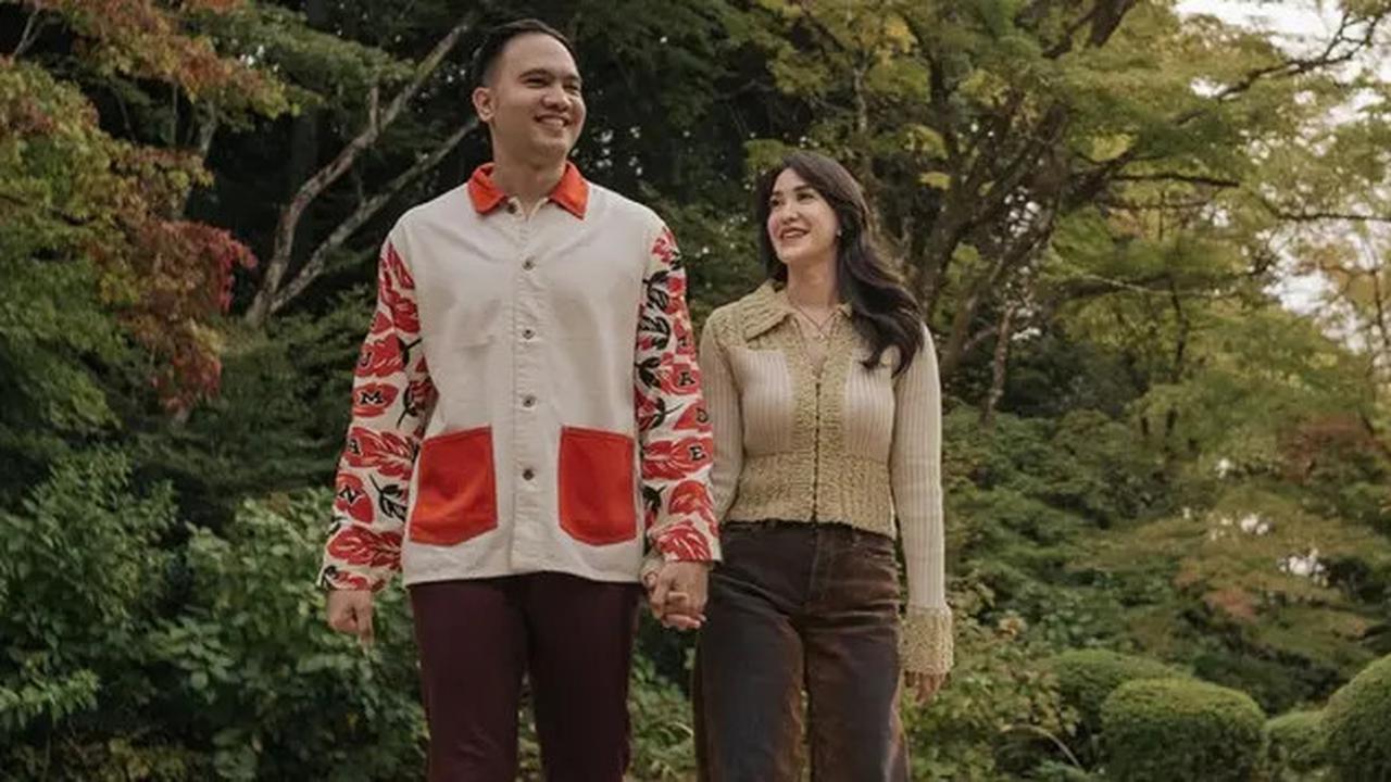 10 Artis Wanita Ini Dilamar Sang Kekasih Tahun 2024, Diprediksi Menikah 2025
