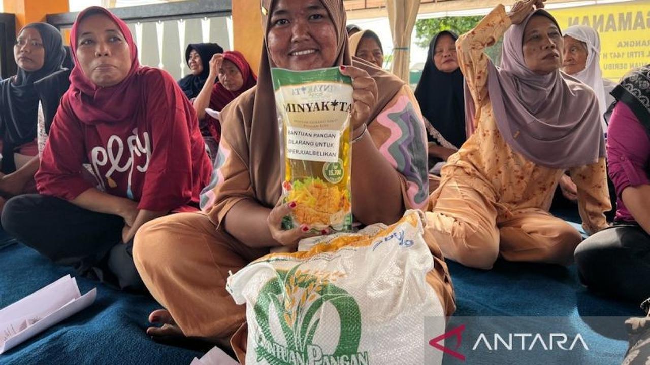 Pemerintah Pastikan Penyaluran Bantuan Pangan Beras dan Minyak Goreng Berlanjut Hingga April