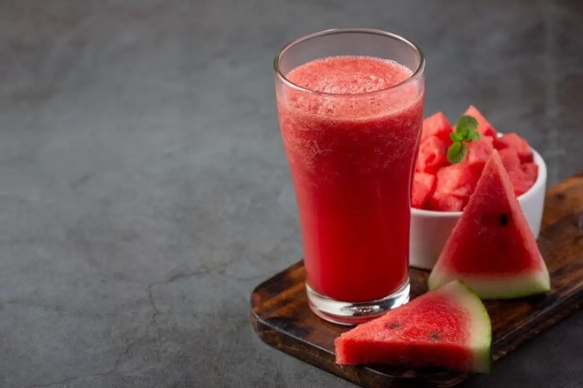 Jus semangka (Sumber: freepik.com/jcomp)