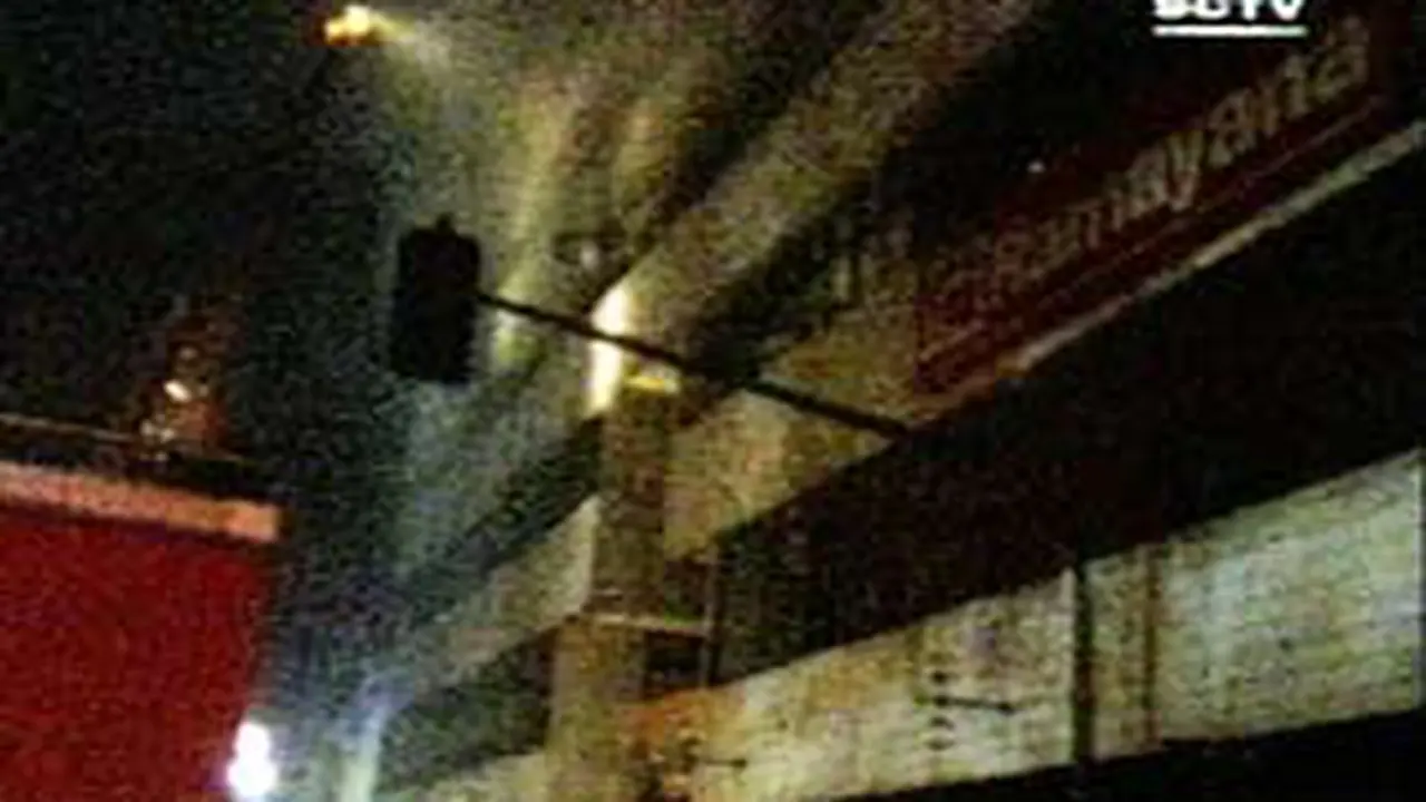 300301bKebakaran.jpg