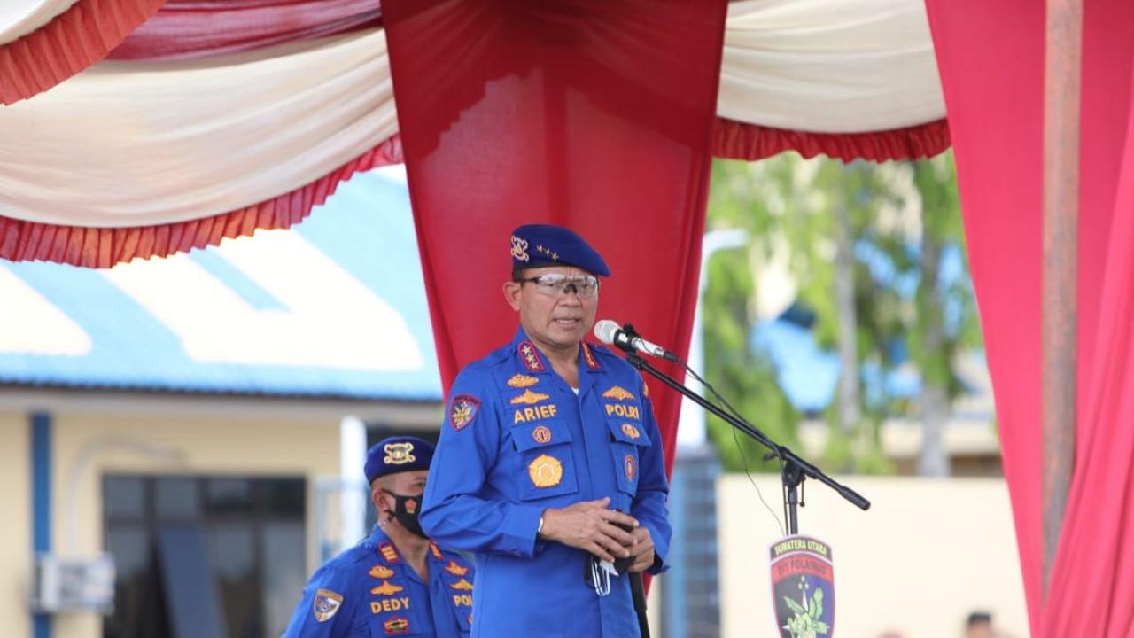 Arief memulai jenjang sebagai polisi dengan bertugas di wilayah Jawa Timur.<br>