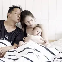 Berbagai ucapan dan doa dari nitizen untuk pasangan Ringgo beserta istrinya Sabai. Semoga maut yang memisahkan pasangan ini, itulah salah satunya. Selin itu juga ada yang ngiri dengan keharmonisannya. (dok. Instagram)