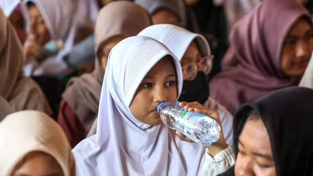 Idul Adha Penuh Berkah, Masjid Istiqlal Gandeng Le Minerale Berbagi Kurban dan Santunan untuk 2.000 Anak Yatim