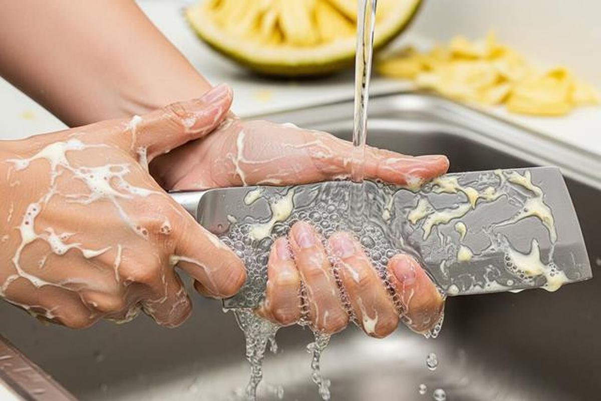 8 Tips Mengupas Nangka Anti Lengket, Tangan dan Pisau Tetap Bersih