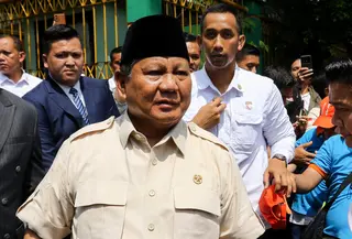 Prabowo dan Bill Gates meninjau langsung program MBG di salah satu ruang kelas SDN Jati 03, Jakarta. (Liputan6.com/Herman Zakharia)