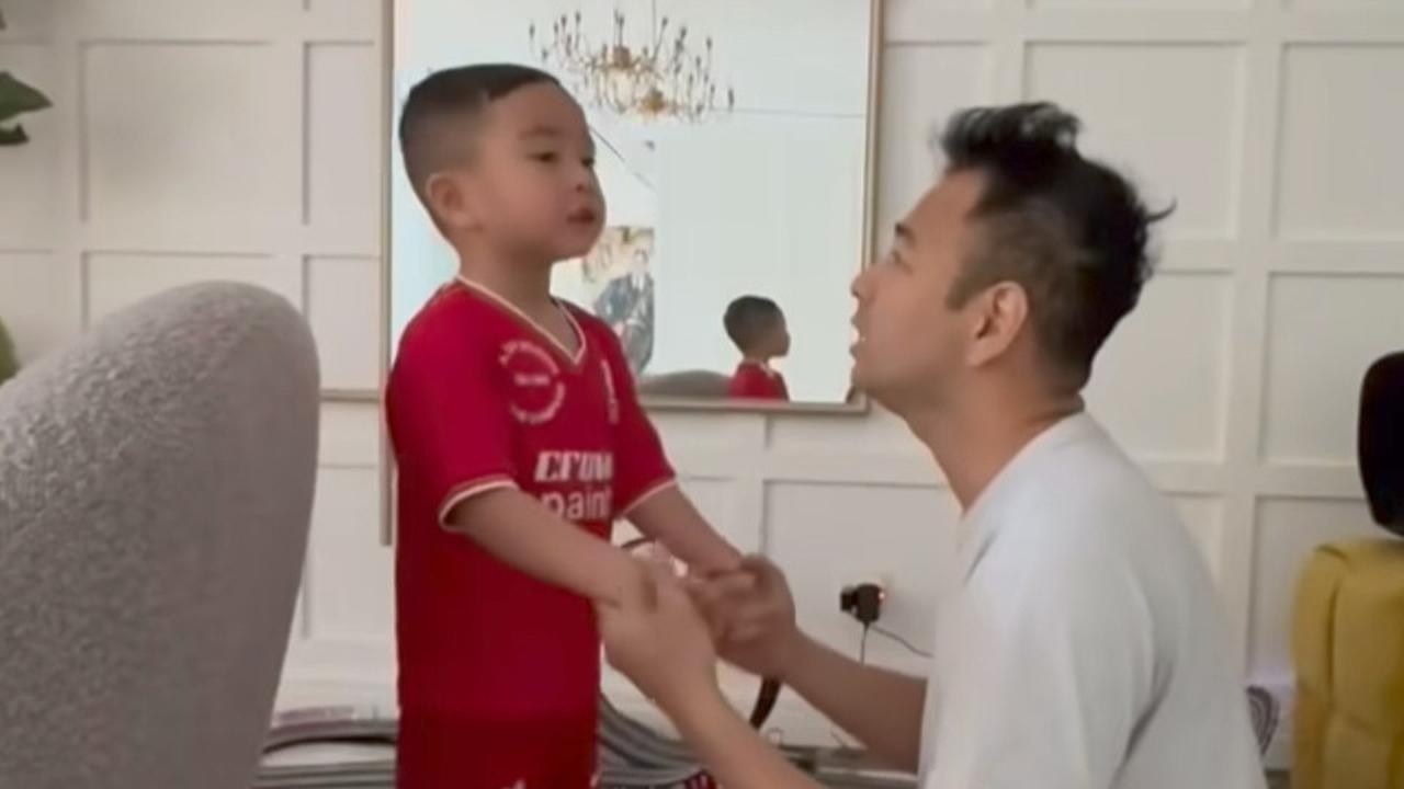 Potret Rayyanza Unjuk Kemampuan Bernyanyi di Depan Raffi Ahmad, Langsung Diajak Rekaman sama Melly Goeslaw