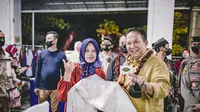 Bupati Jember Hendy Siswanto dalam sebuah acara Pameram UMKM di wilayahnya. (Istimewa)