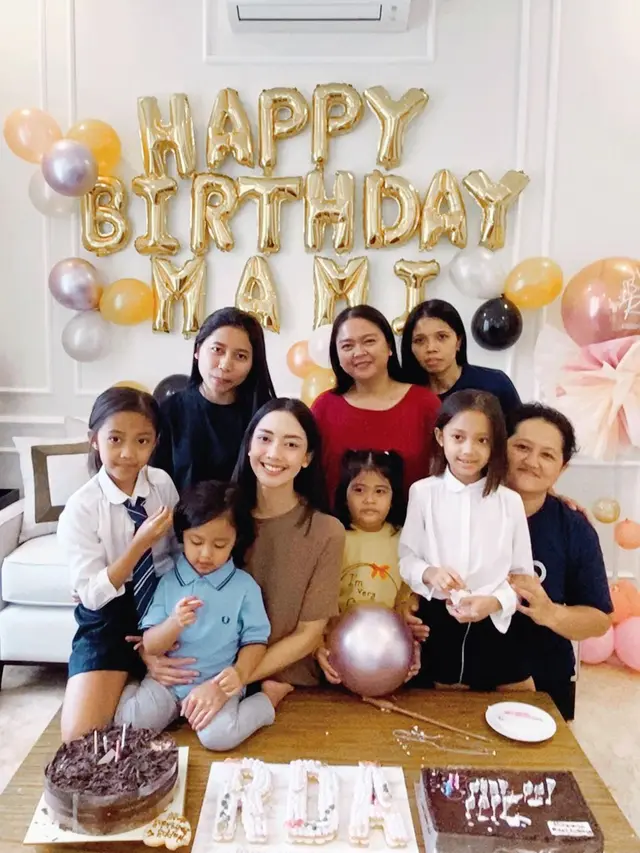7 Momen Ulang Tahun Ririn Dwi Ariyanti Ke-35 Tanpa Aldi Bragi