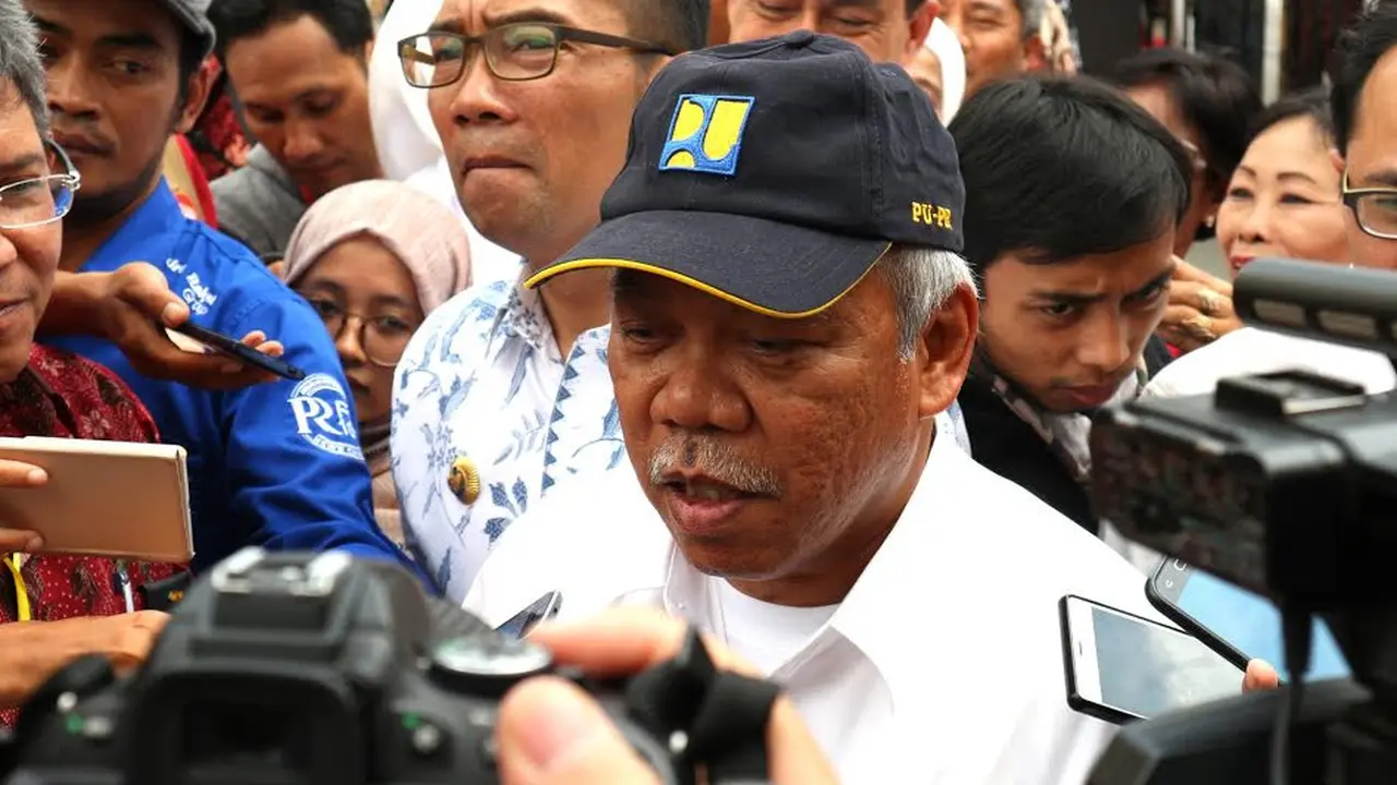  Overpass Antapani merupakan fly over percontohan yang dibangun menggunakan struktur baja bergelombang dengan kombinasi mortar.(Liputan6.com/Kukuh Saokani)