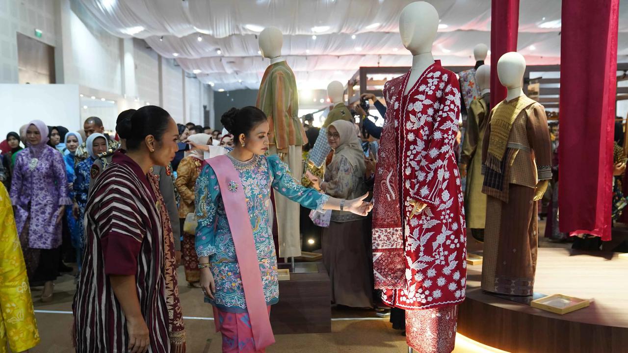 FOTO: Semangat Persit Bisa Hidupkan HUT Ke-80 dengan Balutan Budaya Nusantara