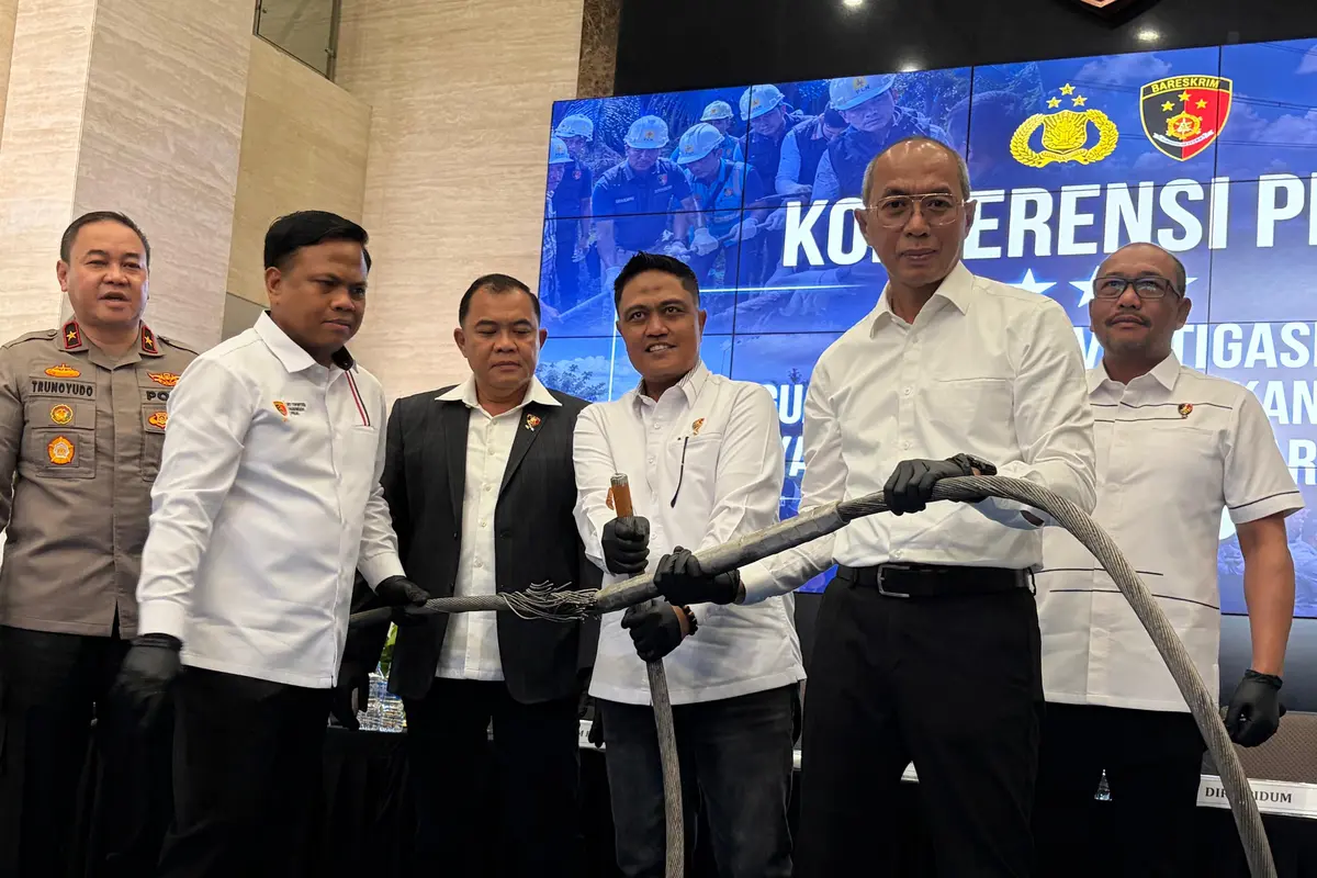 Kabel SUTET yang terputus penyebab Sumatra Blackout