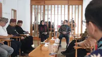 Bupati Banyuwangi Ipuk Fiestinadani Menerima kunjungan Dosen Institut Seni Indonesia (ISI) Surakarta (Istimewa)