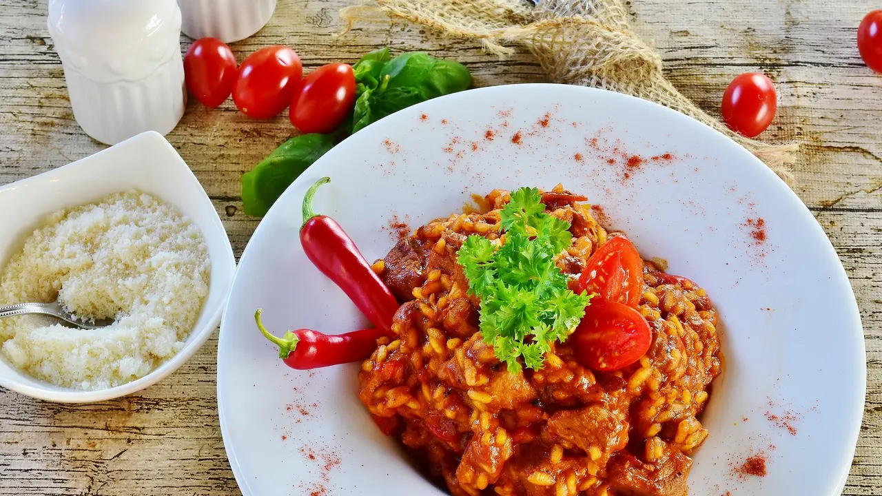 Ilustrasi makanan pedas